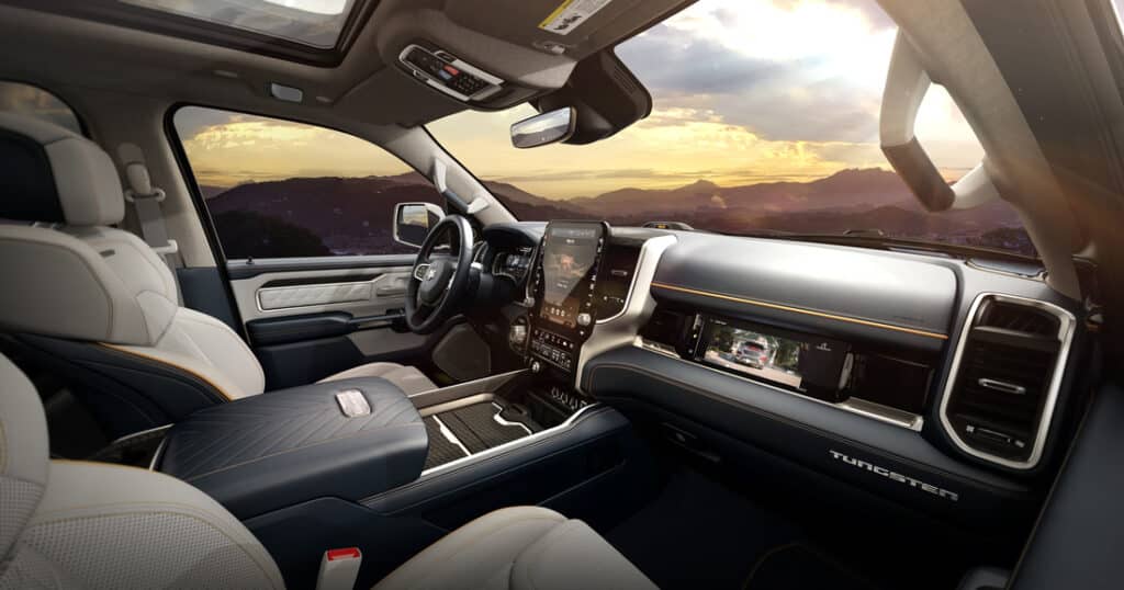 RAM 1500 Tungsten Interieur