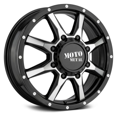 MO995 - 20 inch - 8.20 - Gloss black machined - front